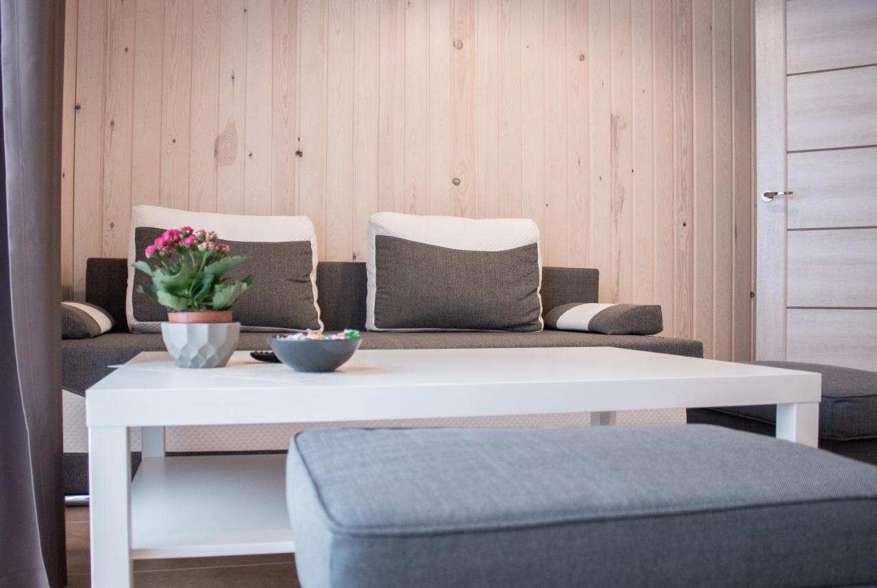Sila terases Aparthotel Madona Luaran gambar