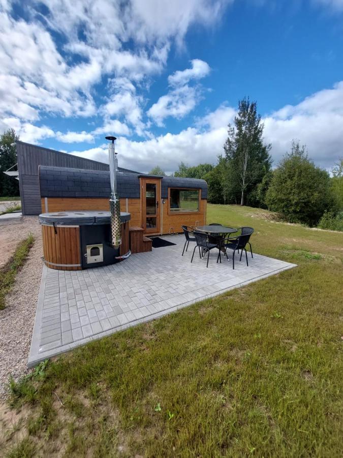 Sila terases Aparthotel Madona Luaran gambar