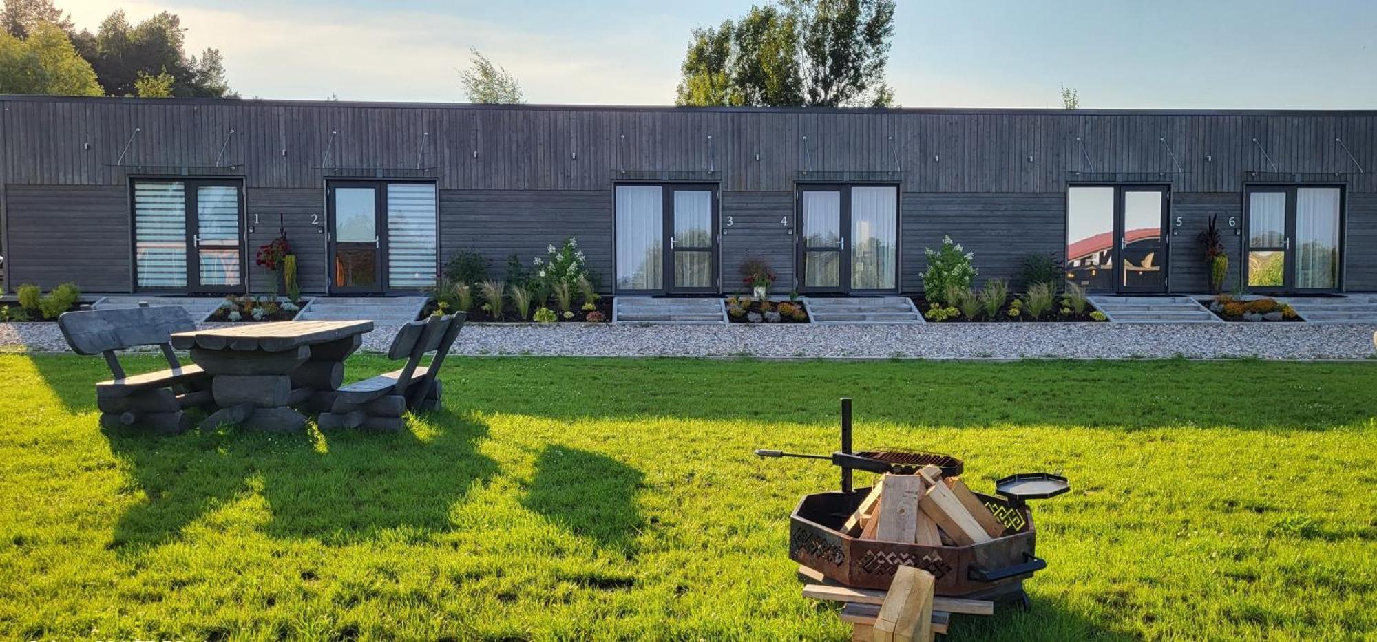 Sila terases Aparthotel Madona Luaran gambar